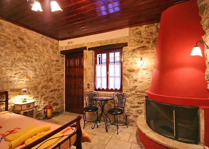 Sponsor Of The E4 Peloponnese Trail *